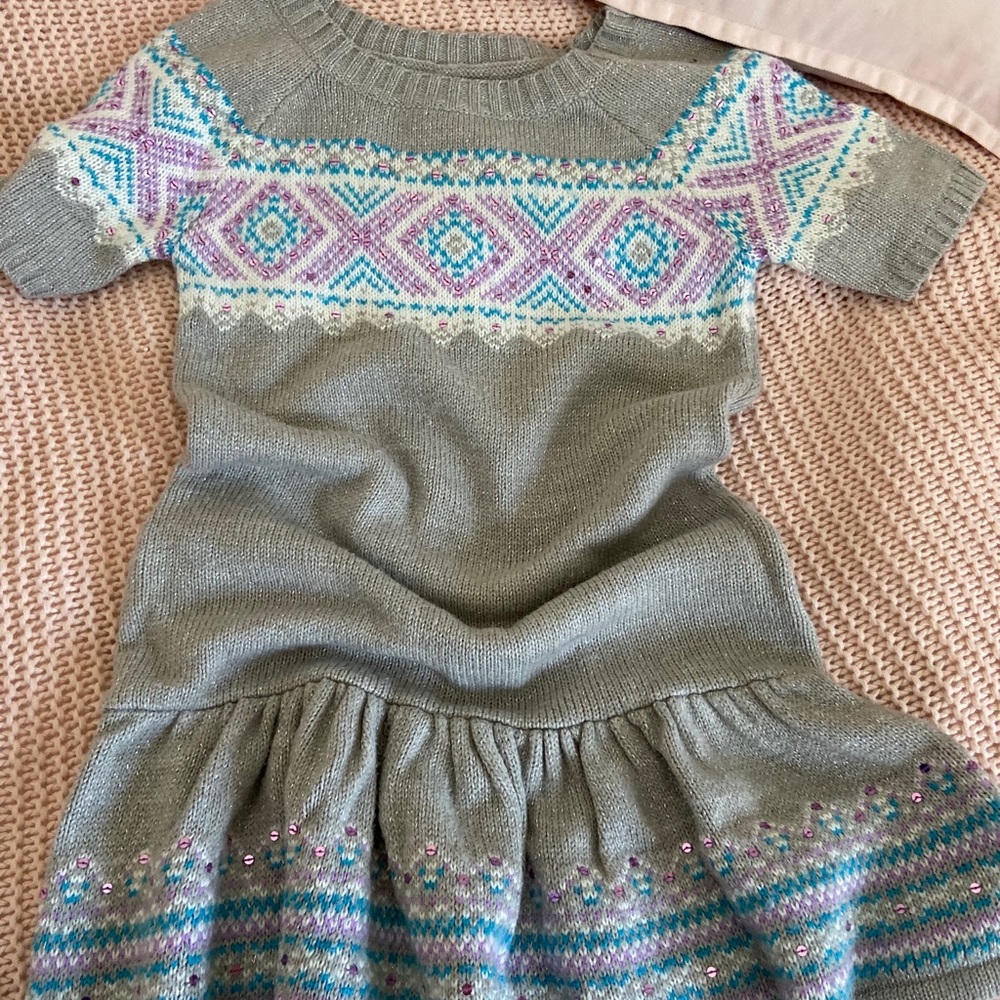 Girls dress.